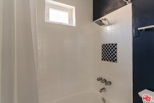 1559 Winona Boulevard F2, Los Angeles, CA 90027 — photo 23 of 34