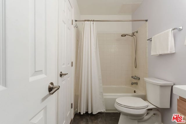 1559 Winona Boulevard F2, Los Angeles, CA 90027 — photo 29 of 34