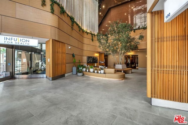 1100 Wilshire Boulevard 2605, Los Angeles, CA 90017 — photo 27 of 28