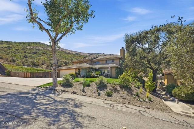 4915 Vejar Drive, Agoura Hills, CA 91301 — photo 6 of 49
