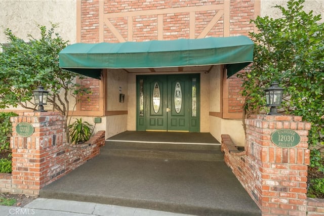 12030 Rochester 107, Los Angeles, CA 90025 — photo 20 of 22
