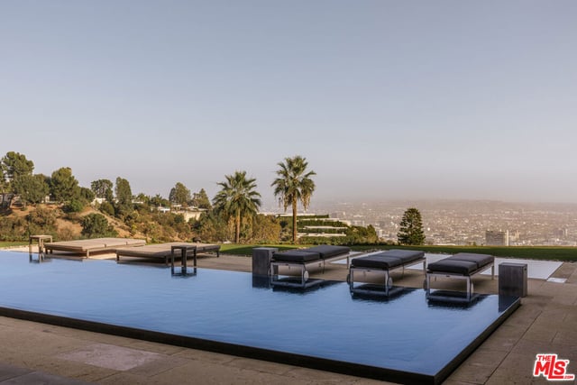 555 Vick Place, Beverly Hills, CA 90210 — photo 14 of 71