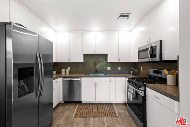4185 Mildred Avenue, Culver City, CA 90066 — photo 10 of 60