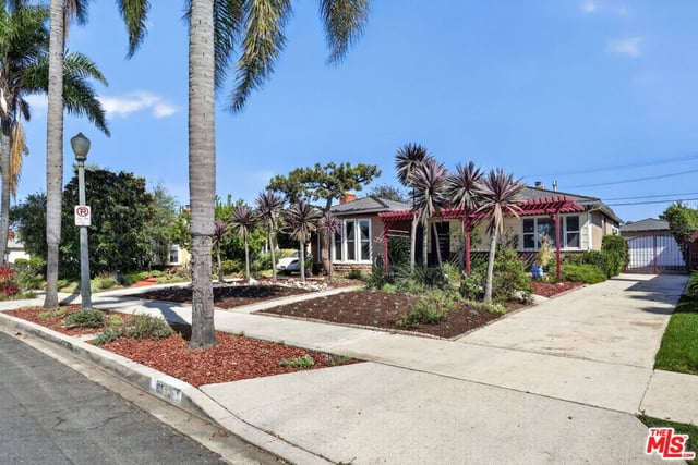 3516 S Cochran Avenue, Los Angeles, CA 90016 — photo 2 of 18
