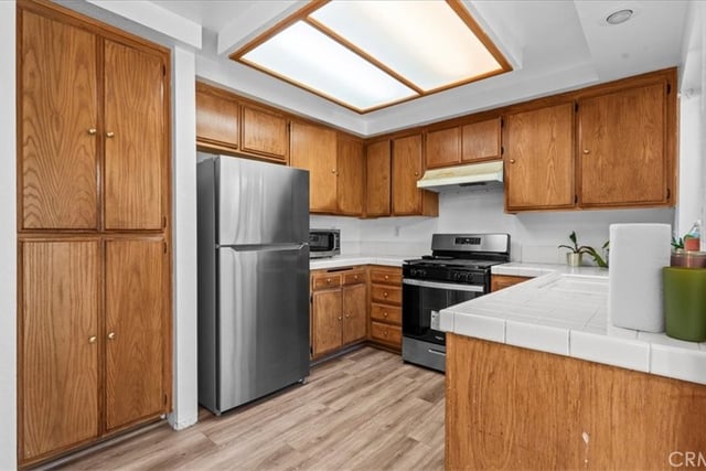 2113 Lightcap, Lancaster, CA 93535 — photo 5 of 15