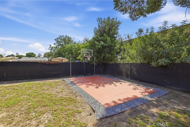 9625 Orion Avenue, North Hills, CA 91343 — photo 33 of 36
