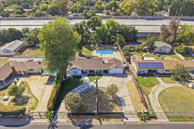 9625 Orion Avenue, North Hills, CA 91343 — photo 5 of 36