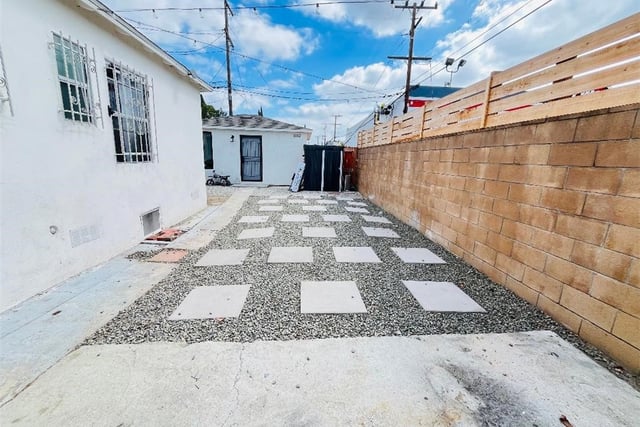 1110 N Pearl, Compton, CA 90221 — photo 16 of 21