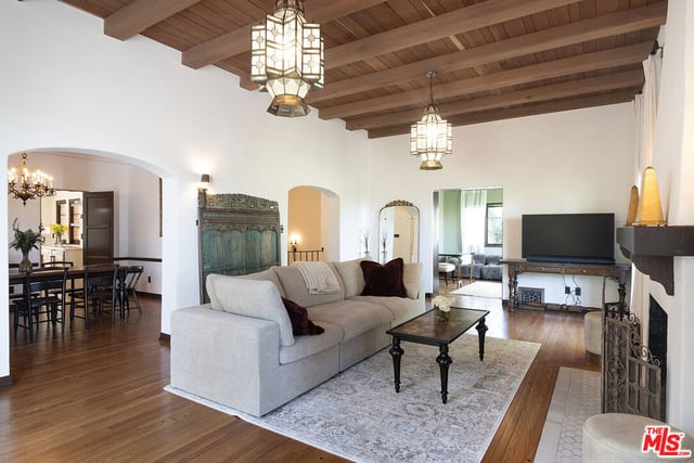 3475 N Knoll Drive, Los Angeles, CA 90068 — photo 11 of 38