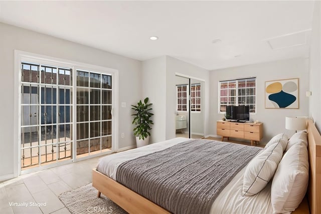 3655 Webster, Long Beach, CA 90810 — photo 16 of 35