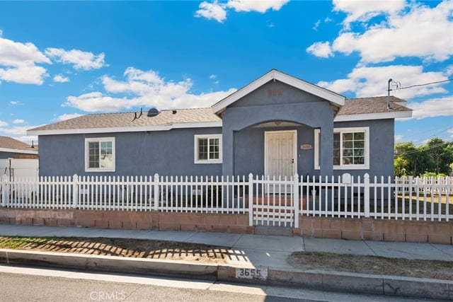 3655 Webster, Long Beach, CA 90810 — photo 4 of 35