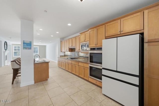 1423 Windshore Way, Oxnard, CA 93035 — photo 13 of 42