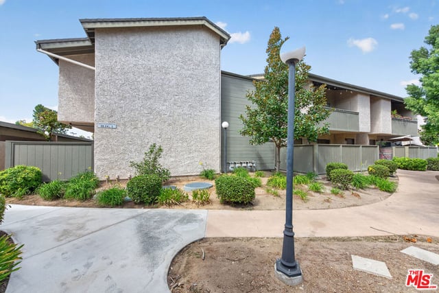 25825 Tournament Road I-14, Santa Clarita, CA 91355 — photo 3 of 40