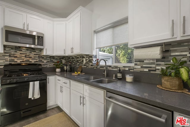 2651 N Rich Street, Los Angeles, CA 90039 — photo 18 of 67