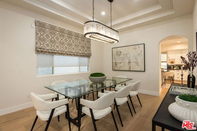 14985 Valley Vista Boulevard, Los Angeles, CA 91403 — photo 16 of 58
