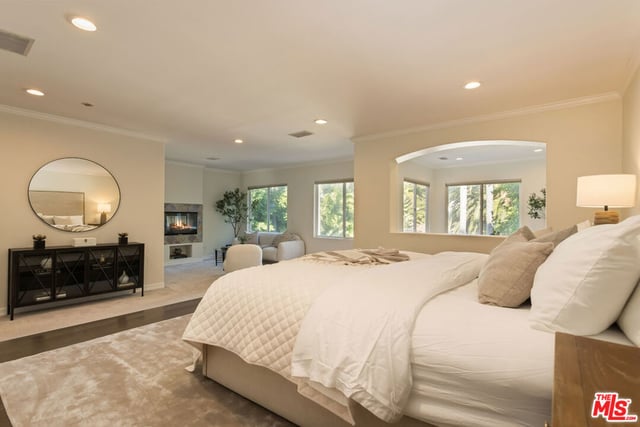 14985 Valley Vista Boulevard, Los Angeles, CA 91403 — photo 19 of 58