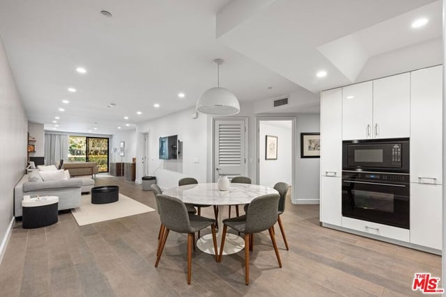 701 Ocean Avenue 110, Santa Monica, CA 90402 — photo 11 of 32