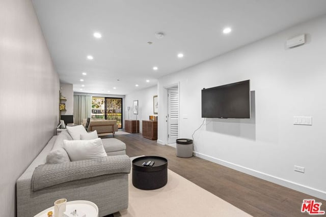 701 Ocean Avenue 110, Santa Monica, CA 90402 — photo 12 of 32