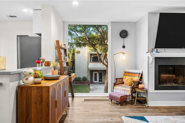 1418 E Florida Street 1, Long Beach, CA 90802 — photo 4 of 41