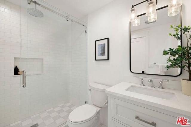 8446 Grand View Drive, Los Angeles, CA 90046 — photo 34 of 51