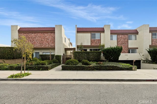 2452 Chelsea Place M, Santa Monica, CA 90404 — photo 16 of 17
