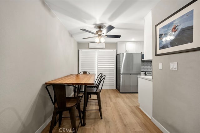 2452 Chelsea Place M, Santa Monica, CA 90404 — photo 5 of 17