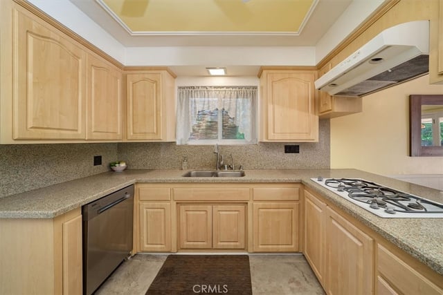 25065 Highspring Avenue, Newhall, CA 91321 — photo 7 of 31