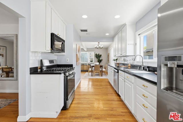 12495 Culver Boulevard, Los Angeles, CA 90066 — photo 12 of 40