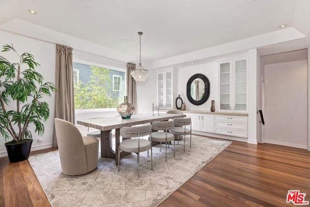 2890 Forrester Drive, Los Angeles, CA 90064 — photo 17 of 60