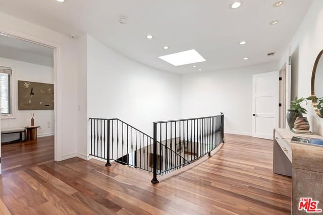 2890 Forrester Drive, Los Angeles, CA 90064 — photo 29 of 60