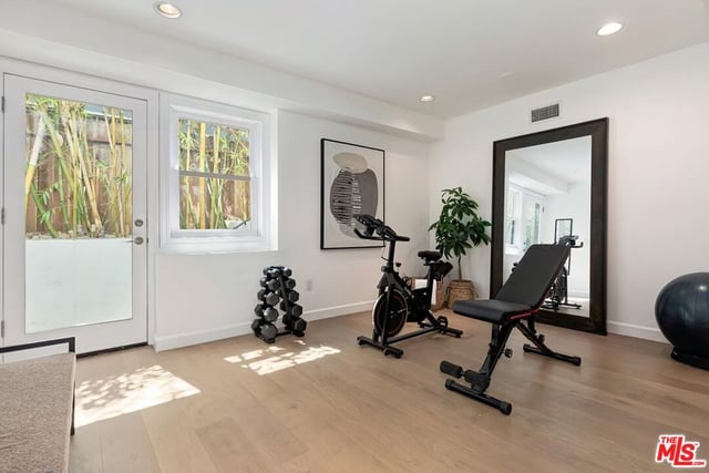 2890 Forrester Drive, Los Angeles, CA 90064 — photo 49 of 60