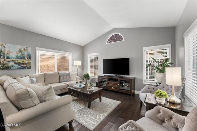 360 Pagosa Court, Palmdale, CA 93551 — photo 5 of 31