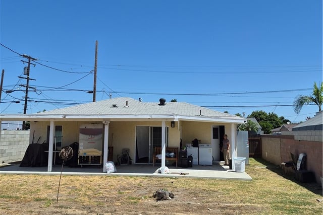 11830 Hayford, Norwalk, CA 90650 — photo 2 of 4