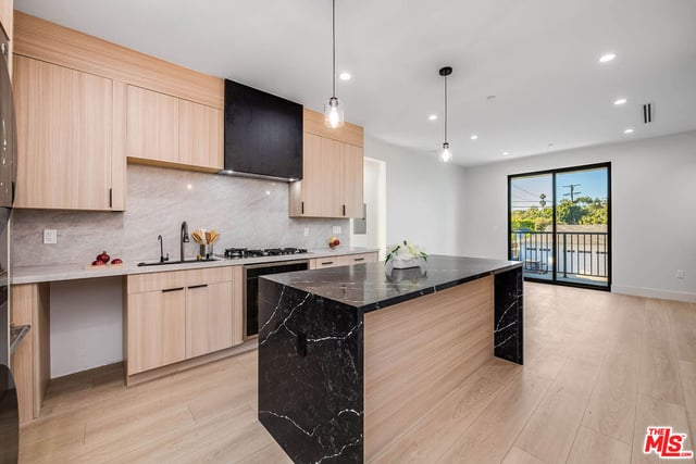 4555 Forman Avenue, Toluca Lake, CA 91602 — photo 40 of 59