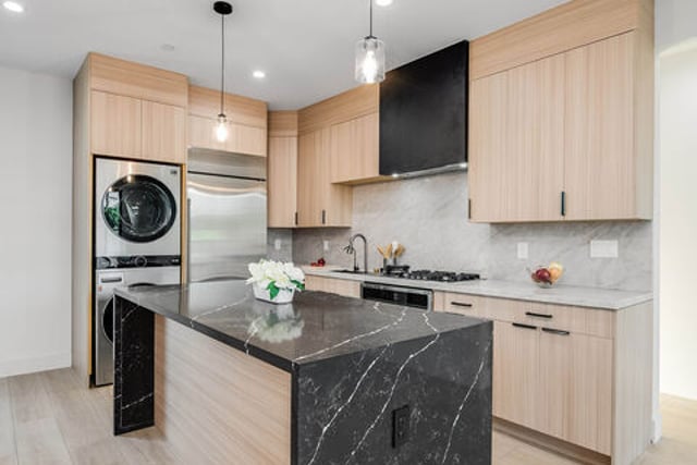 4555 Forman Avenue, Toluca Lake, CA 91602 — photo 41 of 59