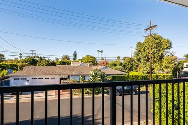 4555 Forman Avenue, Toluca Lake, CA 91602 — photo 45 of 59