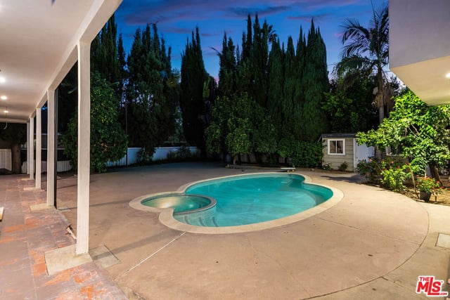 4555 Forman Avenue, Toluca Lake, CA 91602 — photo 58 of 59