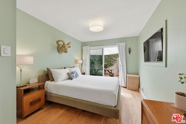 5629 Whitnall Highway, Los Angeles, CA 91601 — photo 23 of 32