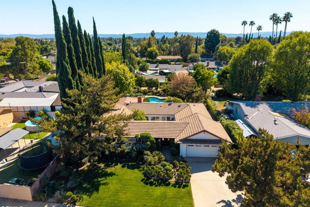 17518 Index Street, Granada Hills, CA 91344 — photo 5 of 54