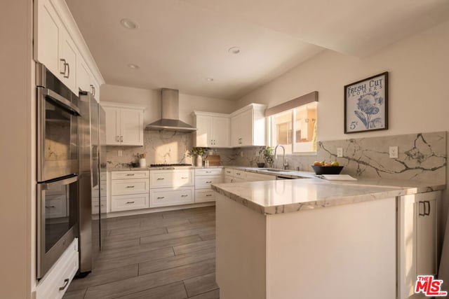 11723 Mayfield Avenue 3, Los Angeles, CA 90049 — photo 11 of 39