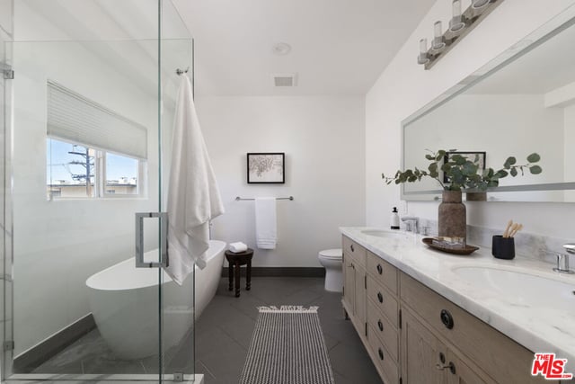 11723 Mayfield Avenue 3, Los Angeles, CA 90049 — photo 25 of 39