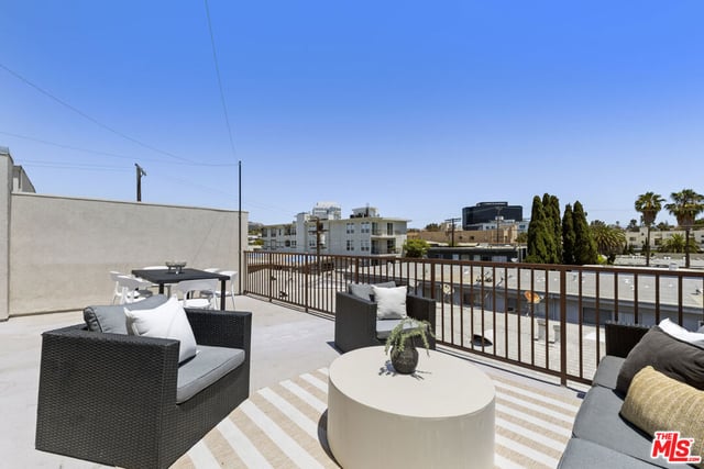 11723 Mayfield Avenue 3, Los Angeles, CA 90049 — photo 34 of 39