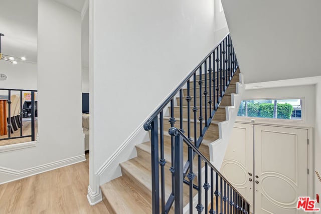 681 S Norton Avenue 103, Los Angeles, CA 90005 — photo 16 of 38
