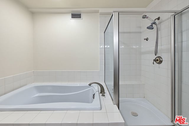 681 S Norton Avenue 103, Los Angeles, CA 90005 — photo 21 of 38