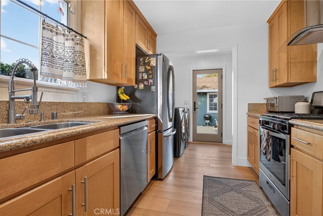 11031 Genesta Avenue, Granada Hills, CA 91344 — photo 15 of 47