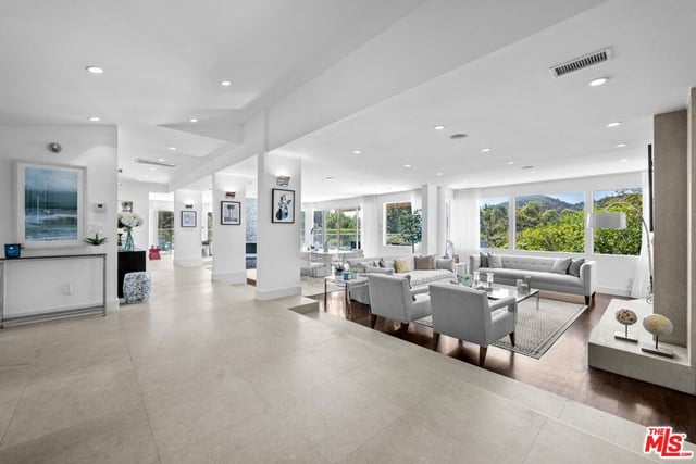 9626 Highridge Drive, Beverly Hills, CA 90210 — photo 3 of 35