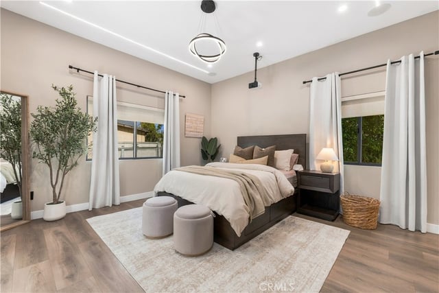 15741 Haynes Street, Van Nuys, CA 91406 — photo 11 of 46