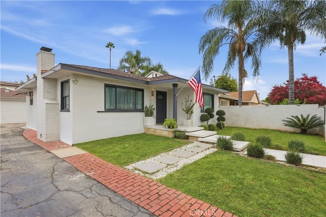 15741 Haynes Street, Van Nuys, CA 91406 — photo 2 of 46