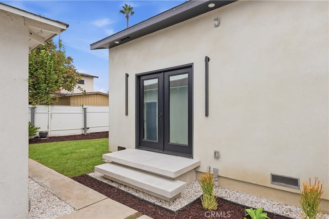 15741 Haynes Street, Van Nuys, CA 91406 — photo 32 of 46