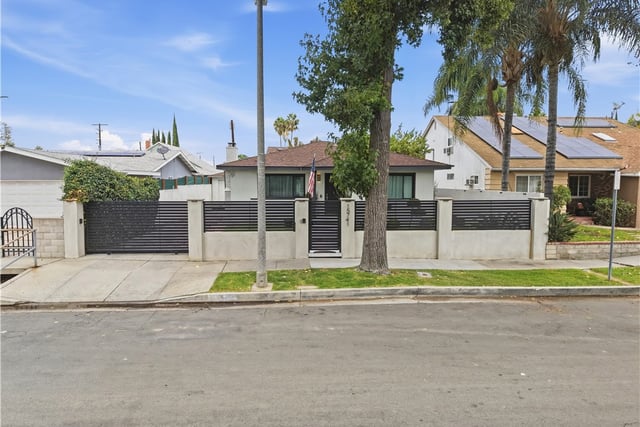 15741 Haynes Street, Van Nuys, CA 91406 — photo 41 of 46